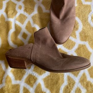 Sam Edelman stacked mule